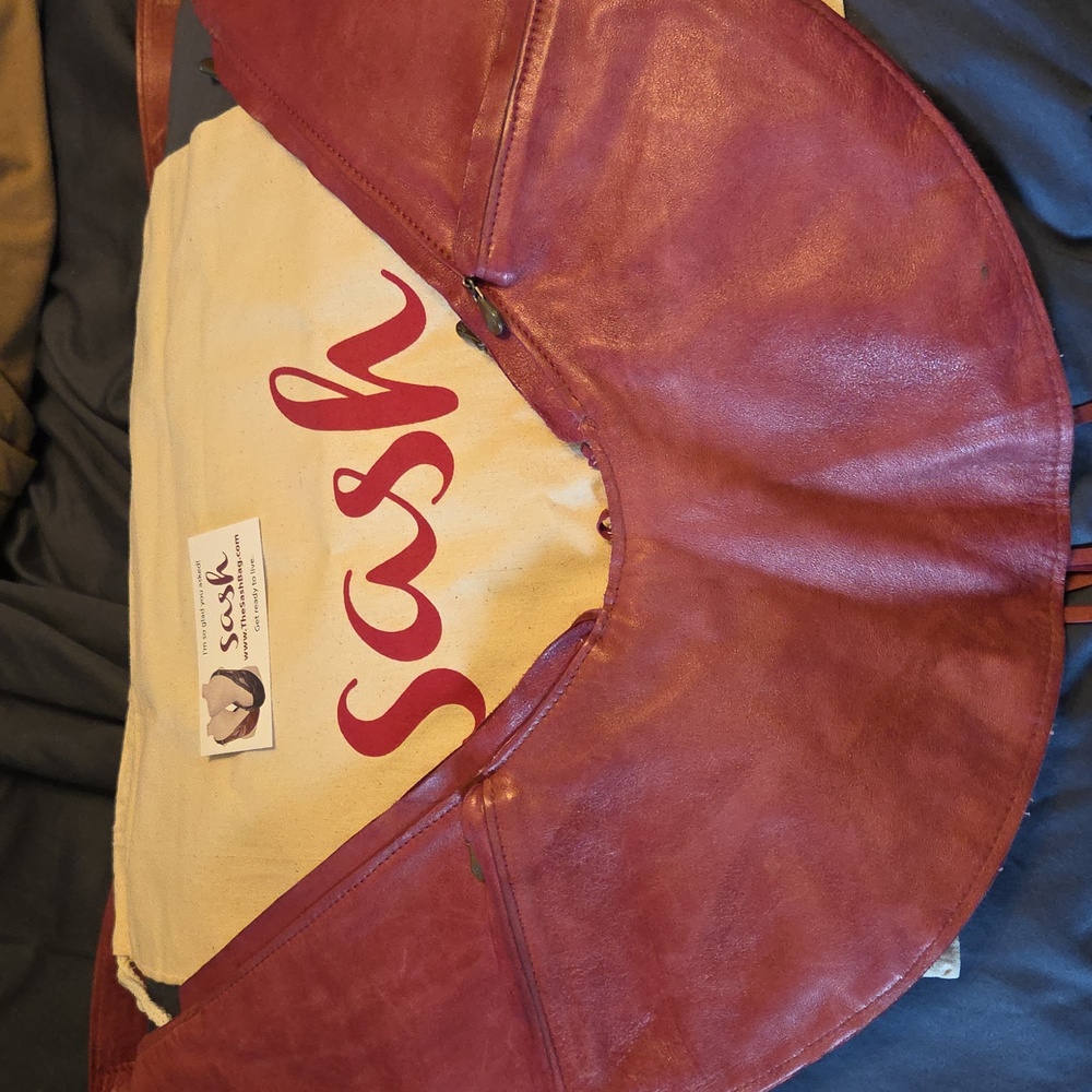 Distressed Red Partial Fringe Sash Bag - Picture 2 of 7